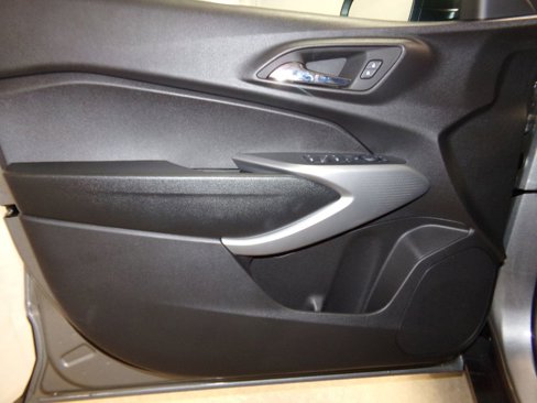New 2025 Chevrolet Trax LS image 13