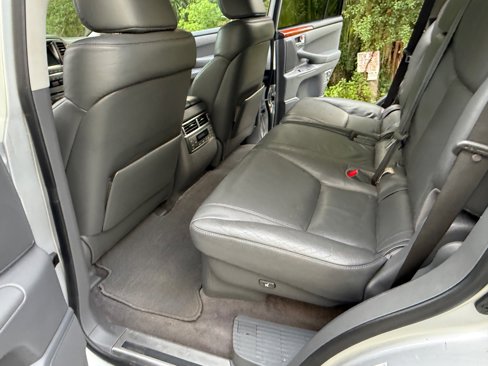 Used 2008 Lexus LX 570 4WD image 23