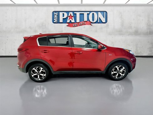 Used 2020 Kia Sportage LX image 8