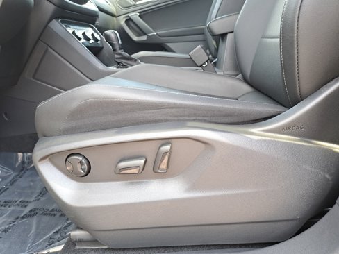 Certified 2020 Volkswagen Tiguan SE image 26