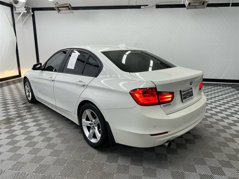 Used 2015 BMW 320i Sedan image 3