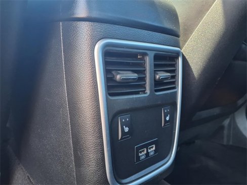 Used 2022 Dodge Charger SXT w/ Leather Interior Group image 19