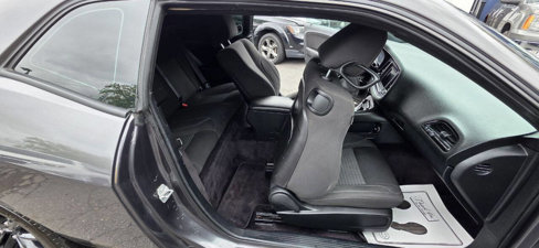 Used 2018 Dodge Challenger SXT w/ Blacktop Package image 10