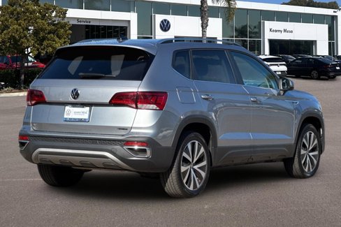 Used 2022 Volkswagen Taos SE image 4