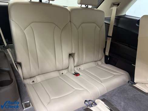 Used 2019 Audi Q7 3.0T Prestige image 24