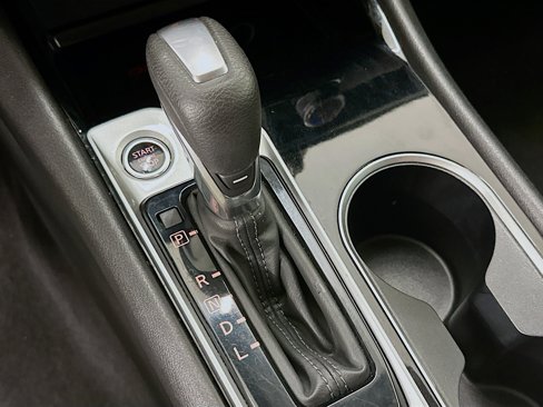 Used 2024 Nissan Altima 2.5 SV image 24