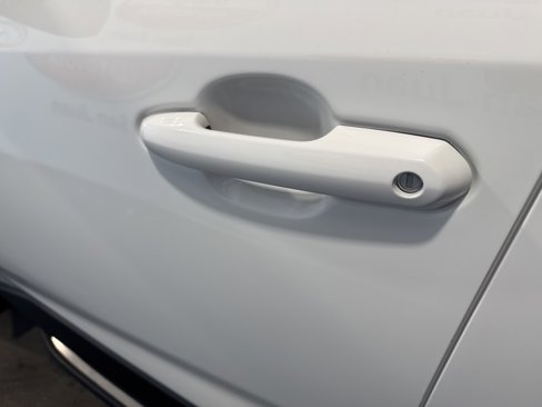 Used 2021 Toyota RAV4 XLE image 16