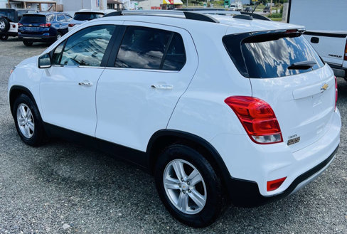 Used 2019 Chevrolet Trax LT w/ LT Convenience Package image 3