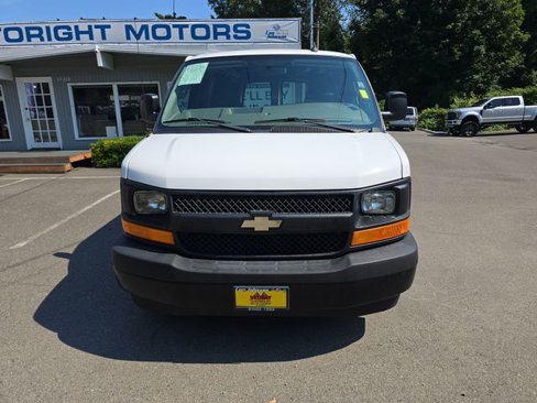Used 2017 Chevrolet Express 2500 image 9