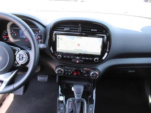 Used 2021 Kia Soul EX image 19