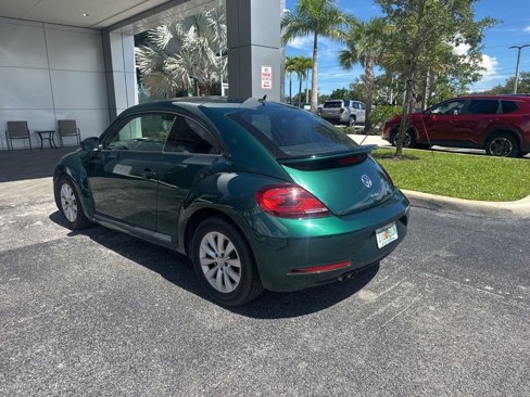 Used 2017 Volkswagen Beetle 1.8T image 2