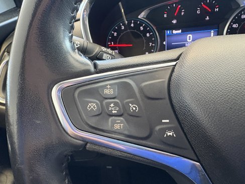 Used 2019 Chevrolet Equinox LT w/ Driver Convenience Package image 13