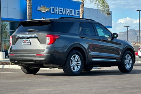 Used 2020 Ford Explorer XLT image 4