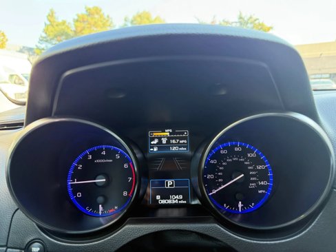 Used 2017 Subaru Legacy 2.5i Premium image 12