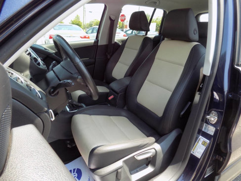 Used 2016 Volkswagen Tiguan S image 11