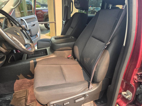 Used 2014 Chevrolet Silverado 2500 LT w/ Interior Plus Package image 9