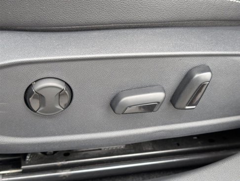 Used 2024 Volkswagen Jetta SE image 20