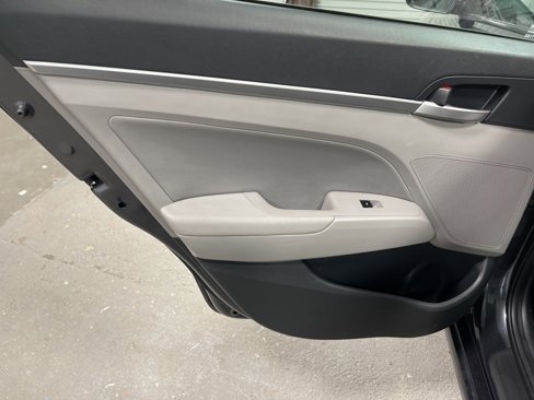 Used 2020 Hyundai Elantra SEL w/ Cargo Package (C1) image 16