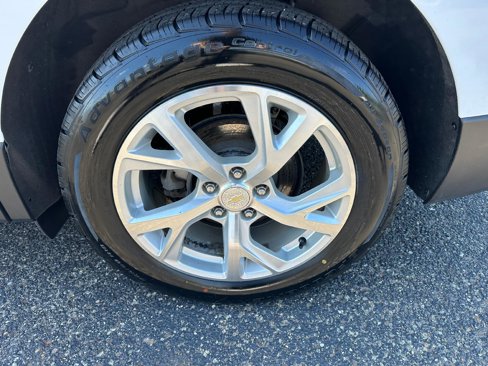 Used 2018 Chevrolet Equinox Premier image 8