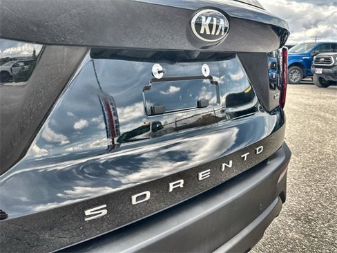 Used 2021 Kia Sorento S image 18