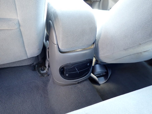 Used 2005 Ford Taurus SE image 28