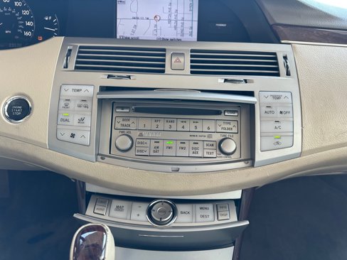 Used 2010 Toyota Avalon XL image 24