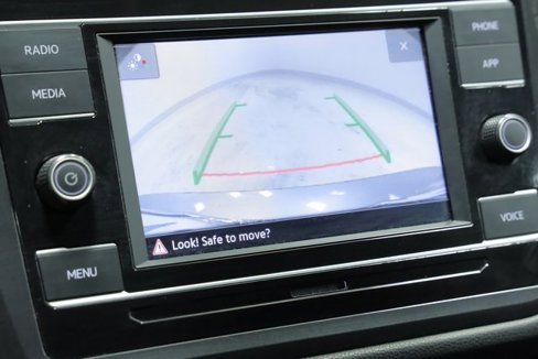 Used 2022 Volkswagen Tiguan S image 15