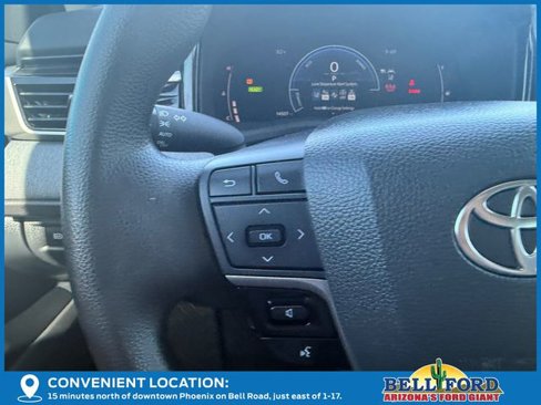 Used 2025 Toyota Camry LE image 27