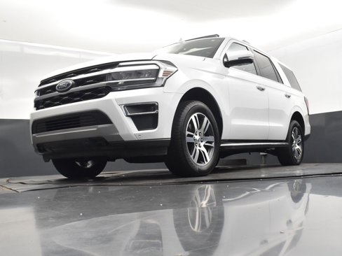 Used 2023 Ford Expedition Limited image 39
