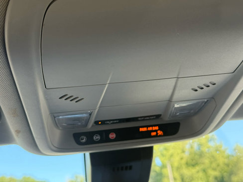 Used 2022 Chevrolet Equinox LS image 28