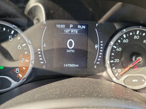 Used 2017 Jeep Renegade Sport w/ Power & Air Group image 7
