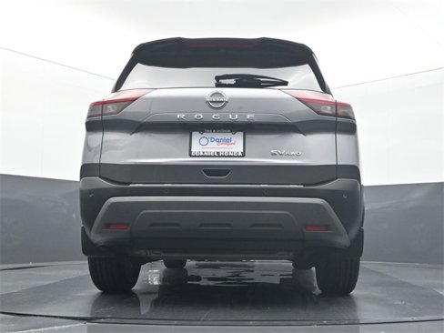 Used 2023 Nissan Rogue SV image 17