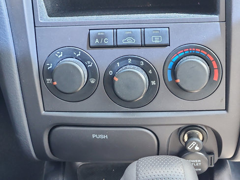 Used 2006 Hyundai Elantra GLS image 19