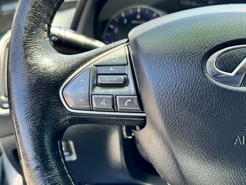 Used 2016 INFINITI Q50 Premium image 28