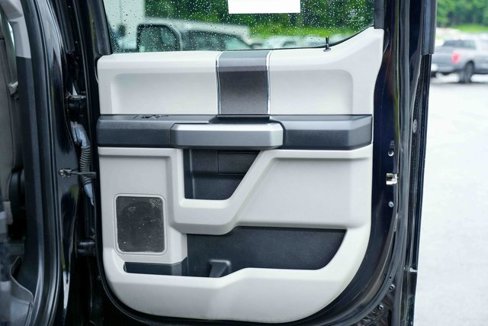 Used 2017 Ford F150 XLT image 18