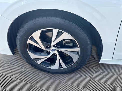 Used 2023 Subaru Legacy Premium image 30