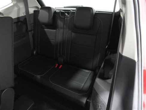 Used 2021 Volkswagen Tiguan SE w/ 3rd Row Seat Package image 19