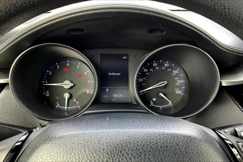 Used 2019 Toyota C-HR LE image 25