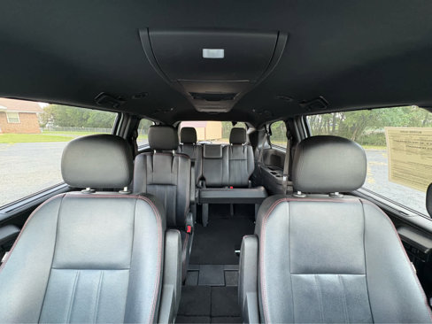Used 2019 Dodge Grand Caravan GT image 35
