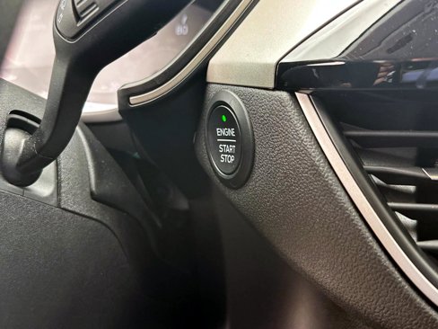 Used 2021 Ford Escape SE image 29