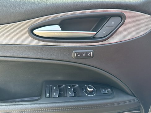 Used 2023 Alfa Romeo Stelvio Veloce image 11