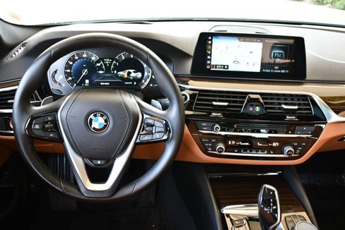 Used 2018 BMW 530i xDrive image 50