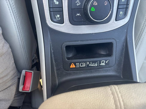 Used 2019 GMC Terrain Denali w/ Advanced Safety Package image 16