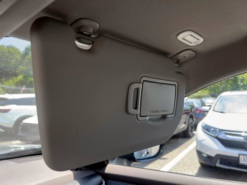 Used 2023 Nissan Rogue SV image 32