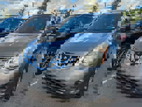Used 2014 Nissan Rogue S w/ Convenience Package image 2