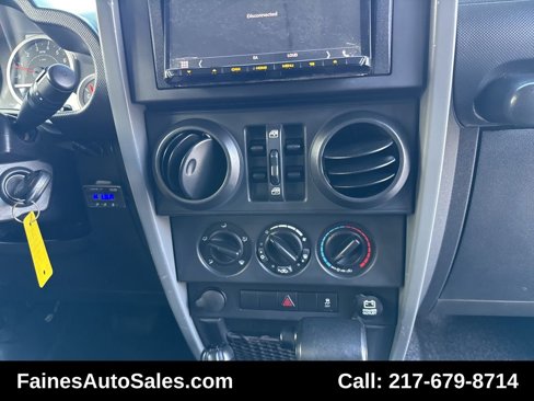Used 2010 Jeep Wrangler Unlimited Sport image 87