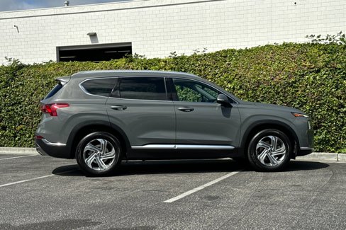 Used 2022 Hyundai Santa Fe SEL w/ Convenience Package image 3