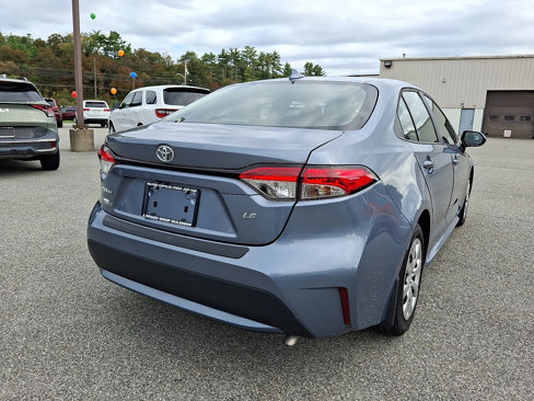 Used 2022 Toyota Corolla LE image 10