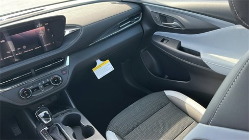 New 2025 Buick Envista Preferred w/ Convenience II Package image 17