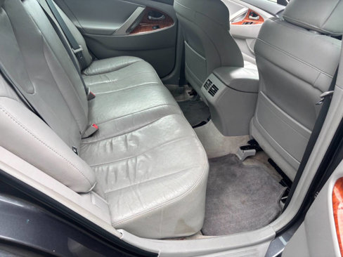 Used 2011 Toyota Camry XLE image 23